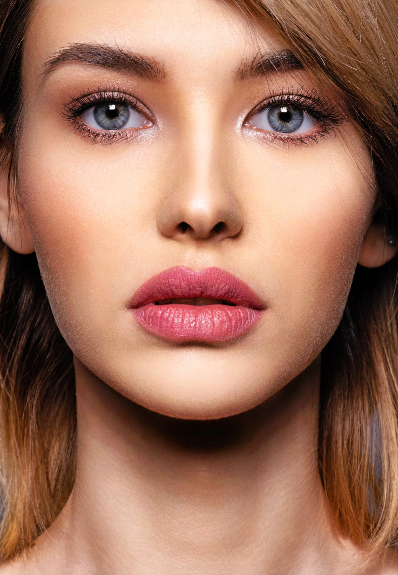 How to make Lips appear fuller and plump