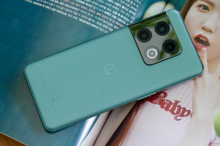 OnePlus 10 Pro OnePlus 10 Pro