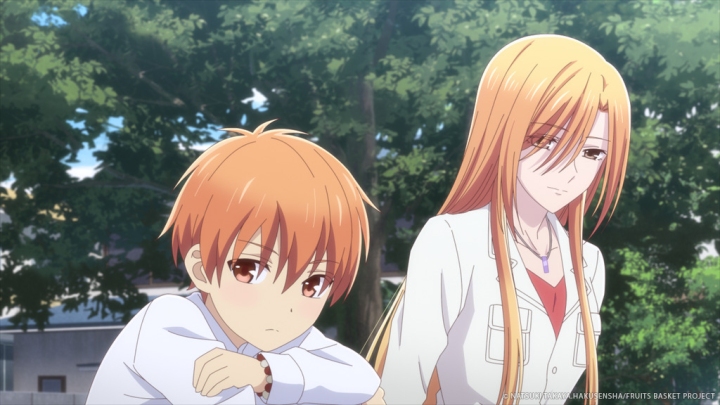 A young Kyo with Kyoko in a flashback sequence during Fruits Basket -prelude-.