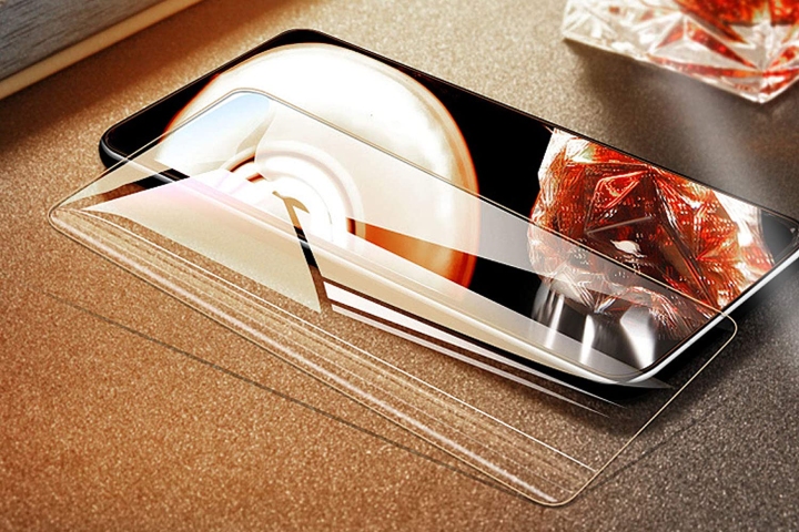 Maouici Tempered Glass Screen Protector for OnePlus 10T.