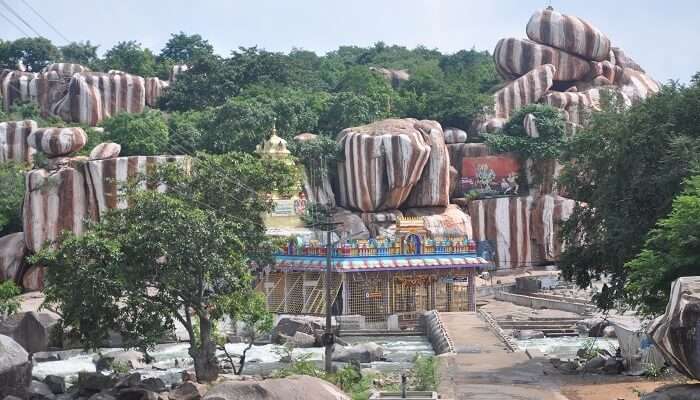 Sri Edupayala Vana Durga Bhavani, one of the tourist places near Hyderabad