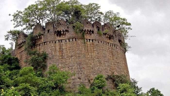 Koulas Fort, one of the tourist places near Hyderabad