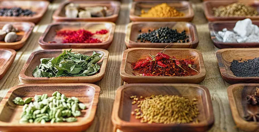 10 powerful herbs & spices for health & wellness